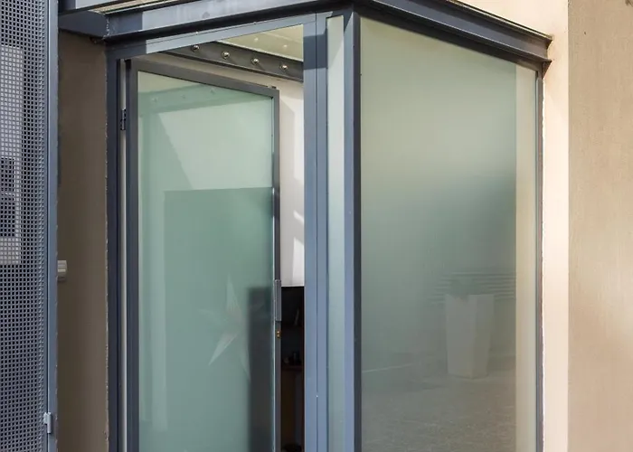 Apartment Fytron House *