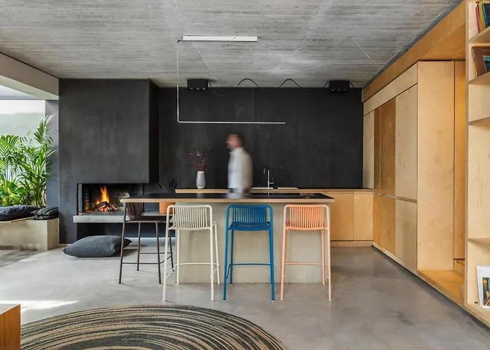 Apartment Fytron House *